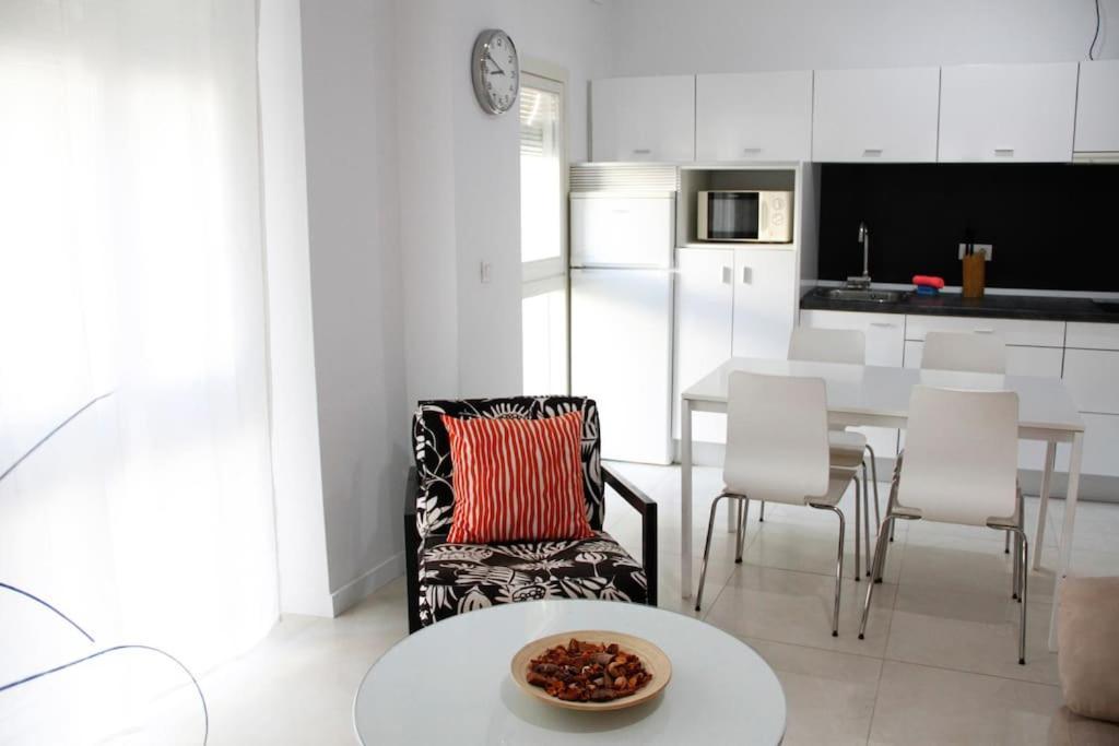 Cosy Apartment / Literally At The Foot Of Alhambra 格拉纳达 外观 照片